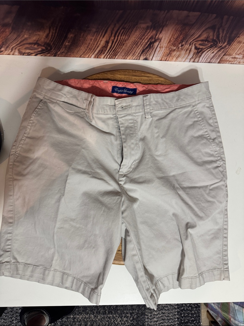 English Laundry 33w Shorts with Coral Waistband